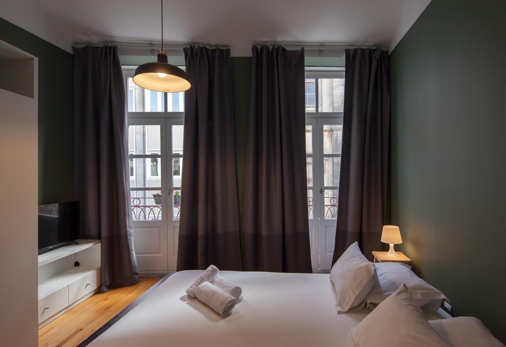 Aparthotel Oporto Entreparedes Porto Exterior foto
