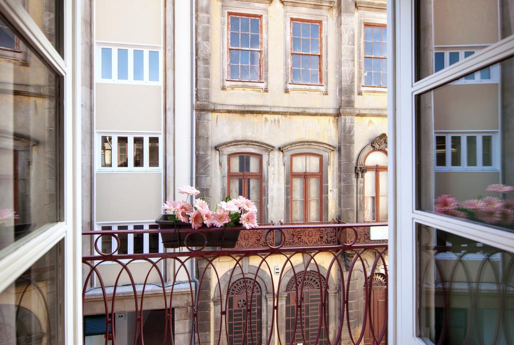 Aparthotel Oporto Entreparedes Porto Exterior foto